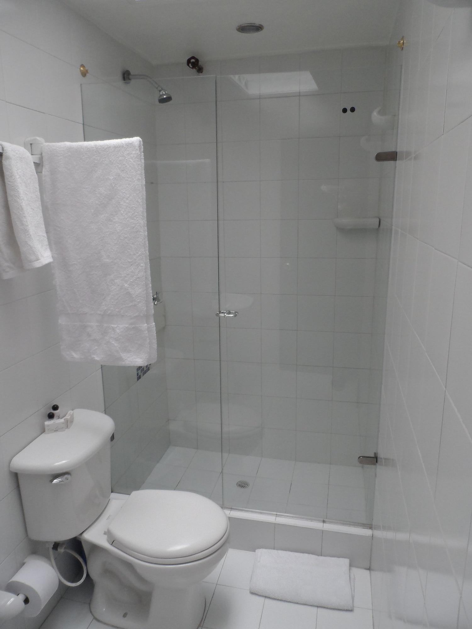 Hotel Casa Quinta Embajada Богота Экстерьер фото