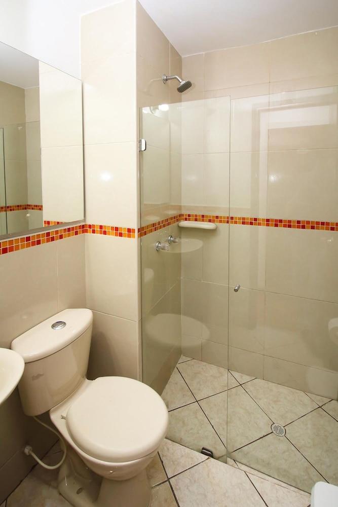 Hotel Casa Quinta Embajada Богота Экстерьер фото