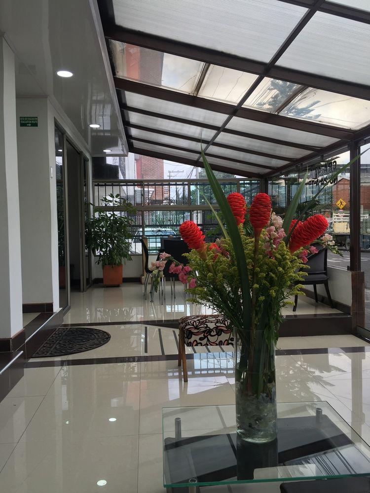 Hotel Casa Quinta Embajada Богота Экстерьер фото