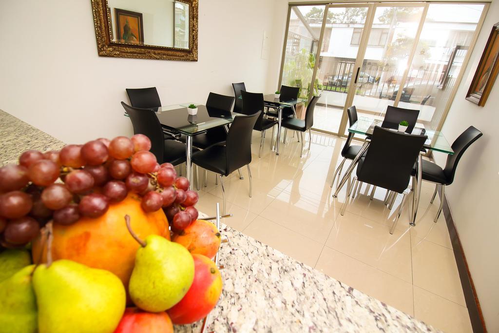 Hotel Casa Quinta Embajada Богота Экстерьер фото